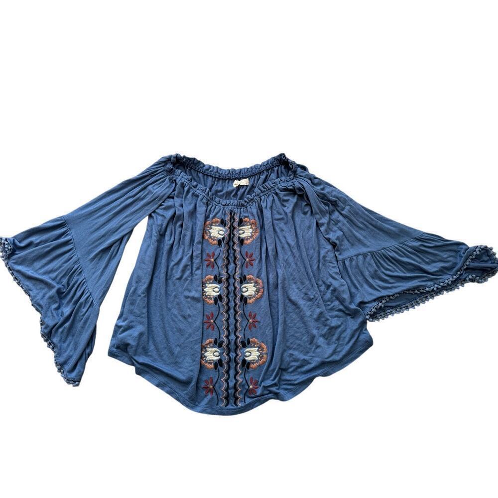 Altar'd State Embroidered off the shoulder,  bell sleeve Shirt, size Small